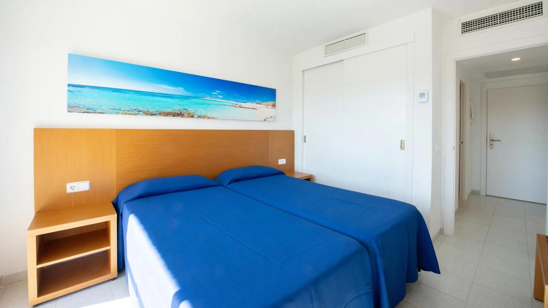 Hotel Club Cala Romani Calas de Mallorca Spain
